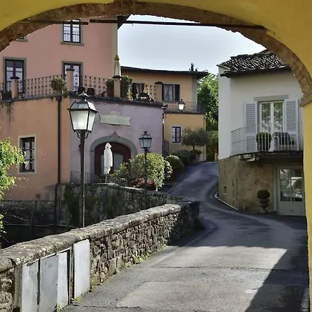 In Borgo *