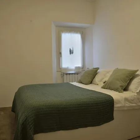 Apartment In Borgo