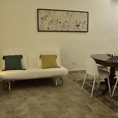 Apartment In Borgo